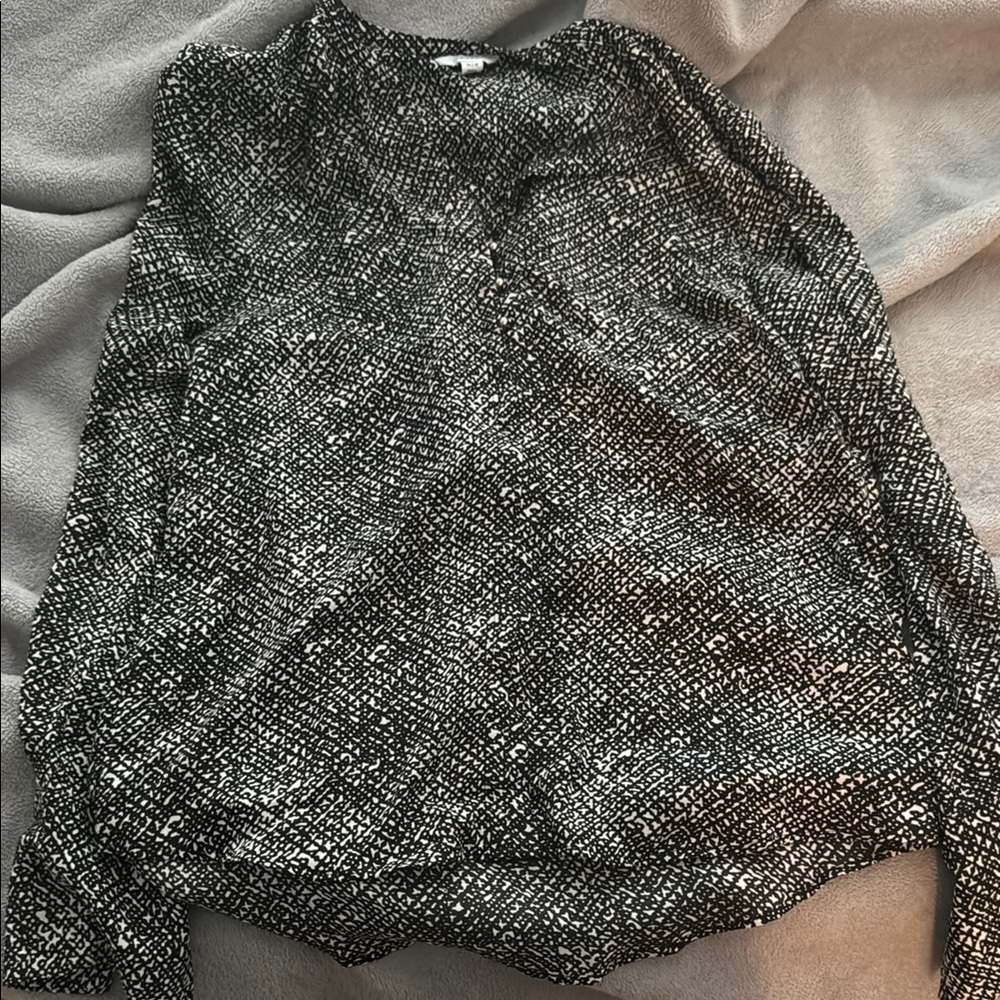 Calvin Klein Black and White Long Sleeve Blouse